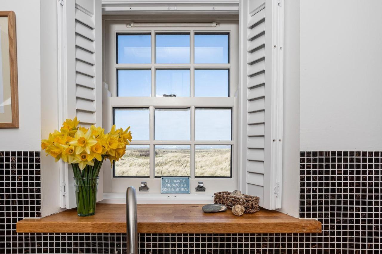 Finest Retreats - Lighthouse Cottage Rampside Eksteriør bilde