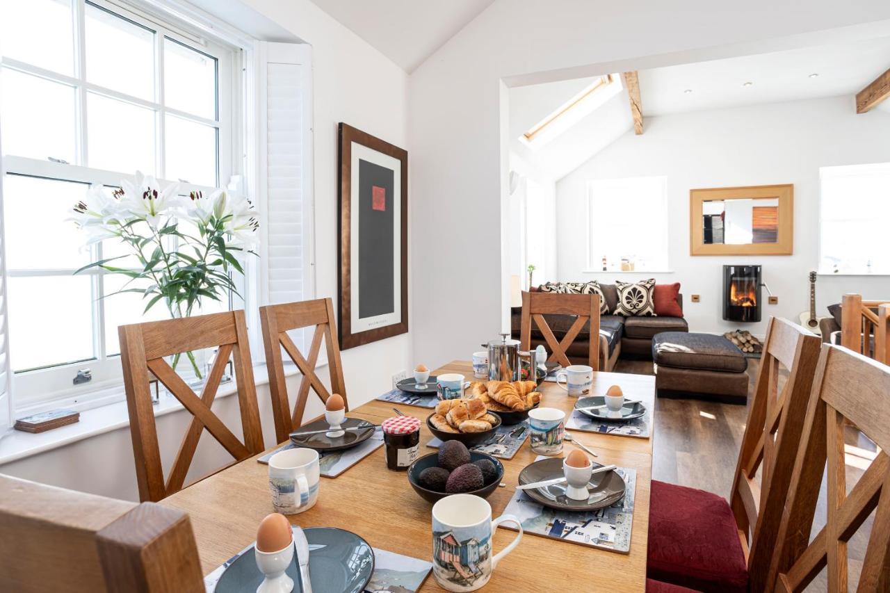 Finest Retreats - Lighthouse Cottage Rampside Eksteriør bilde